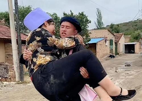 网红夫妻,甜蜜生活背后的奋斗与爱情故事