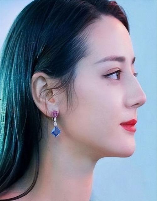 明星的鼻子好挺,挺拔鼻梁，塑造独特魅力