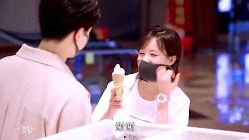 狗仔明星恋情,明星恋情曝光背后的故事